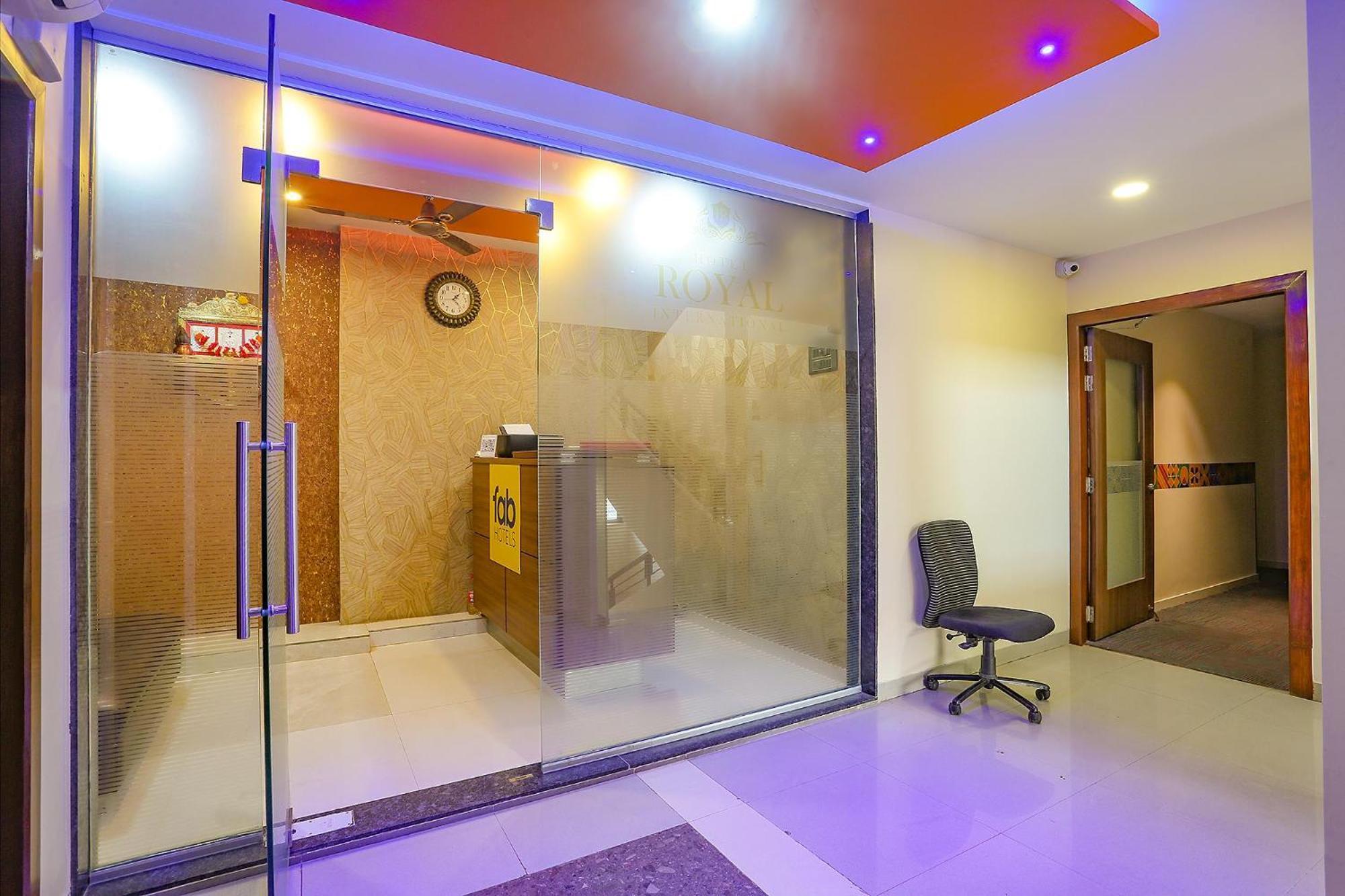 Fabhotel Royal International - Nr Mumbai International Airport Esterno foto